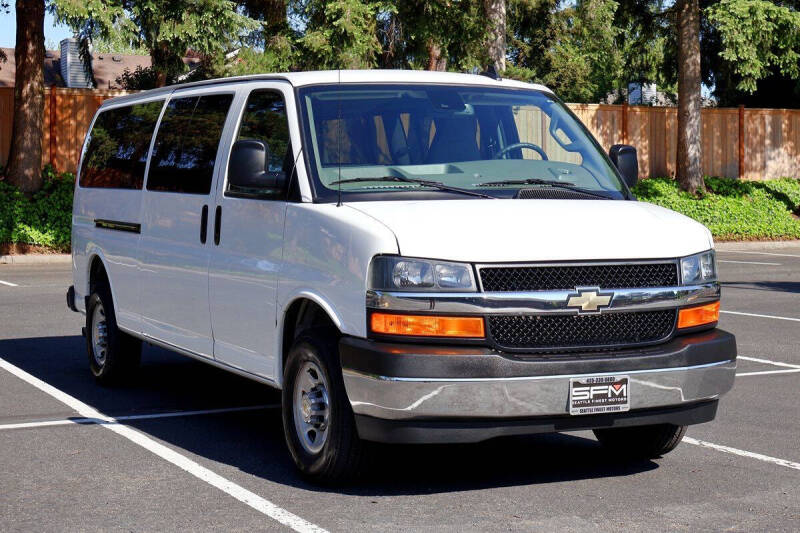 2024 Chevrolet Express LT 3500
