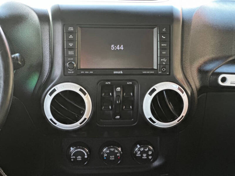 2015 Jeep Wrangler Unlimited Sahara