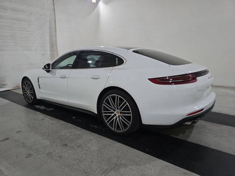 2018 Porsche Panamera 4S