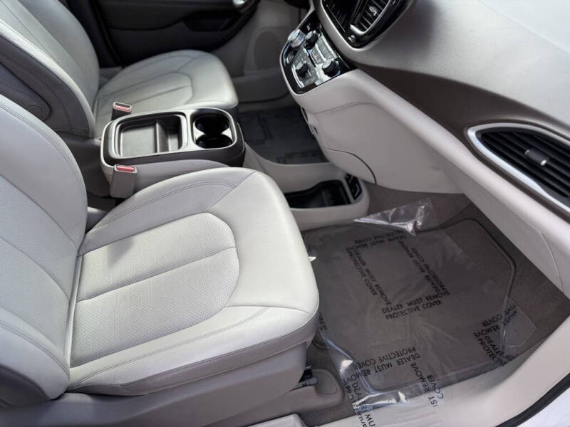 2018 Chrysler Pacifica Touring L