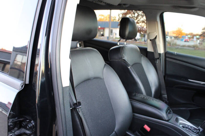 2018 Dodge Journey Crossroad