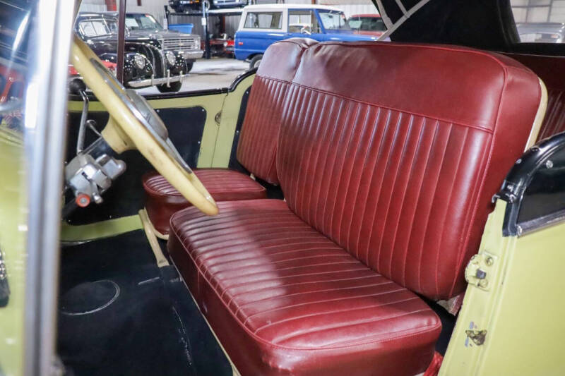 1949 Willys Jeepster