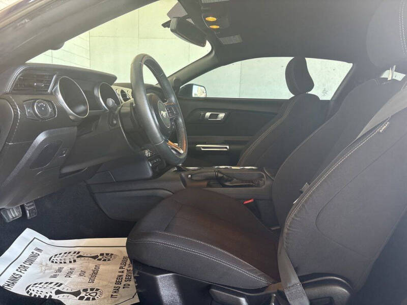 2020 Ford Mustang EcoBoost