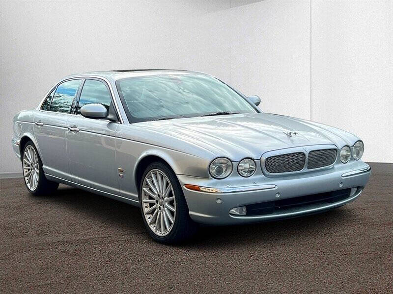 2007 Jaguar XJ Series XJR photo 7