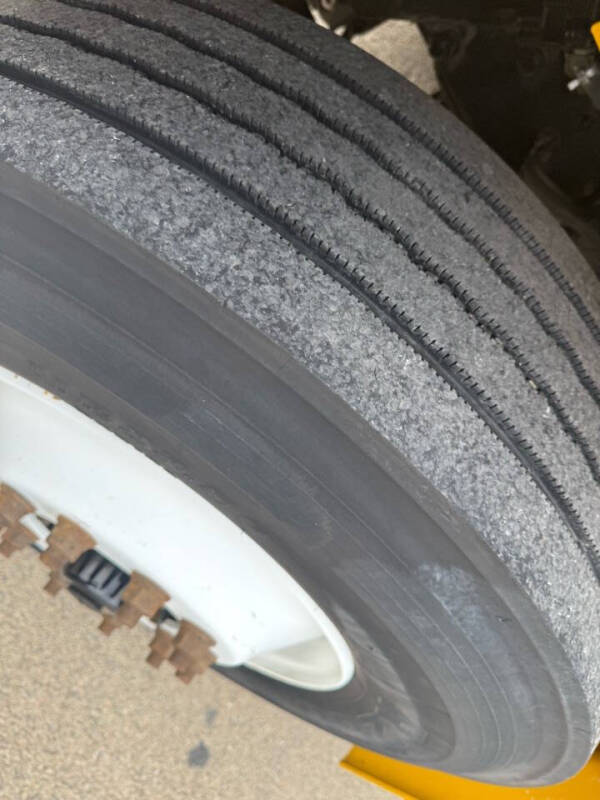 2018 Freightliner M2 106