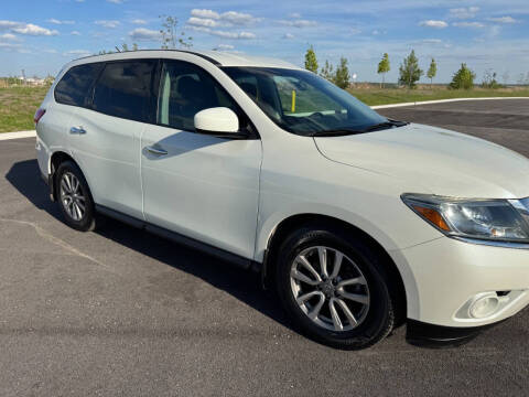 2015 Nissan Pathfinder S