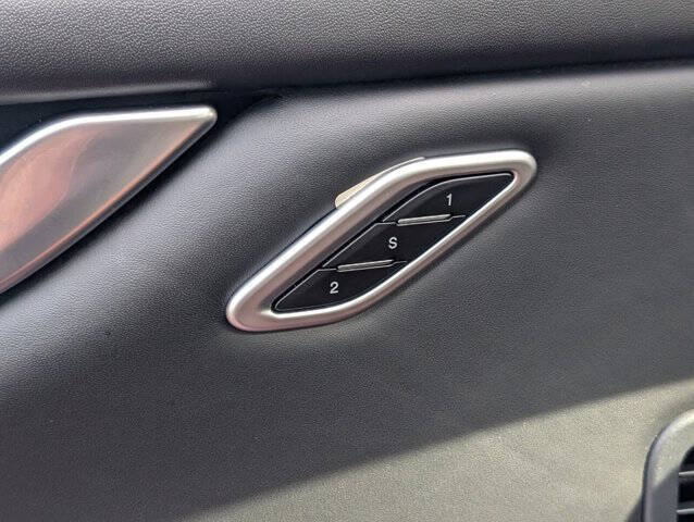 2022 Maserati Ghibli Modena