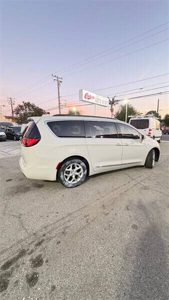 2017 Chrysler Pacifica