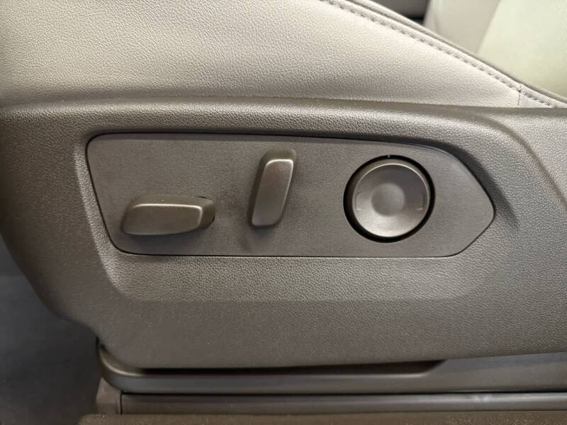 2025 GMC Yukon XL Elevation