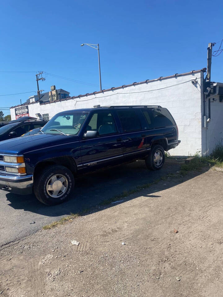 1998 Chevrolet Suburban for sale at Endless auto in Blue Island, IL