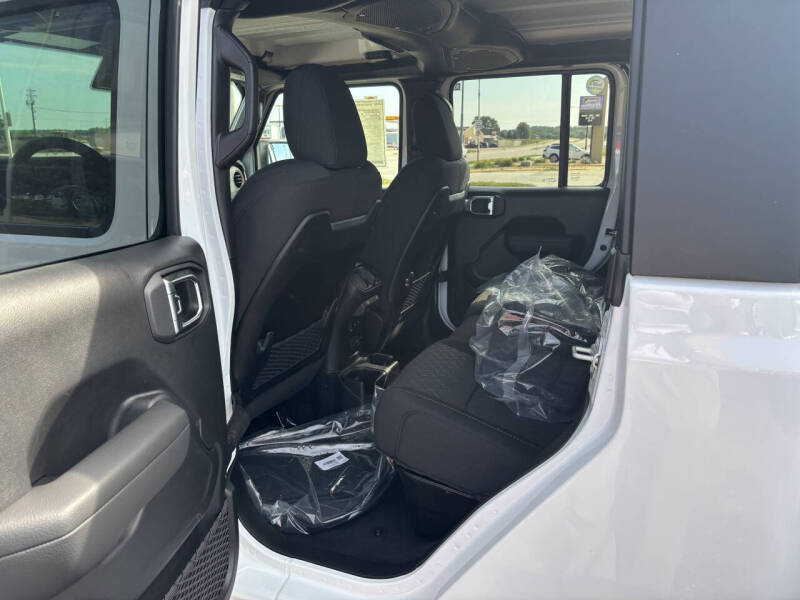 2025 Jeep Gladiator Mojave