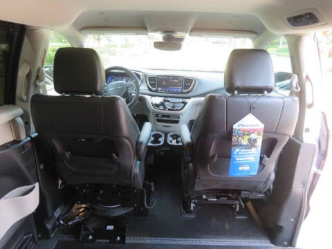 2023 Chrysler Pacifica Touring L
