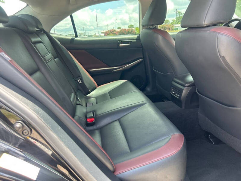 2017 Lexus IS 200t