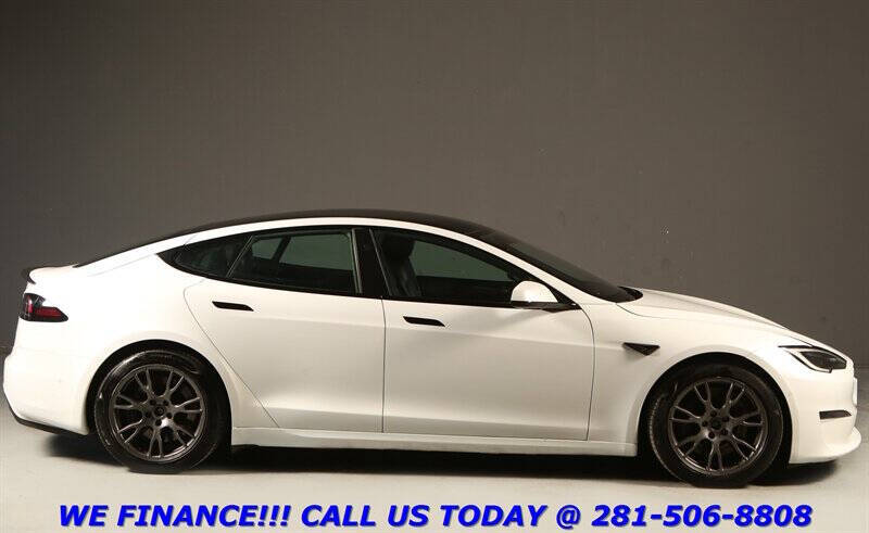 2022 Tesla Model S Plaid