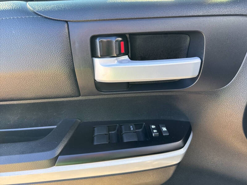 2019 Toyota Tundra SR5