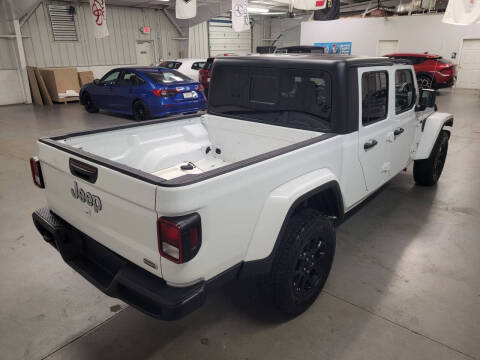 2023 Jeep Gladiator Overland
