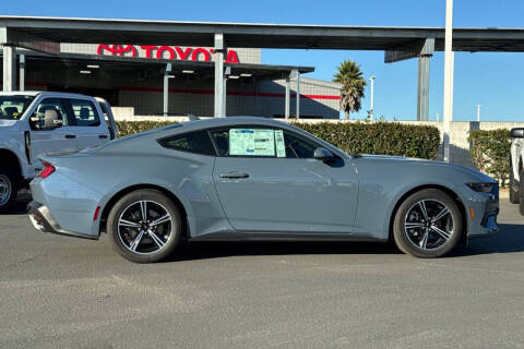 2025 Ford Mustang EcoBoost