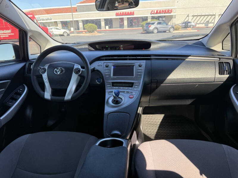 2013 Toyota Prius Three