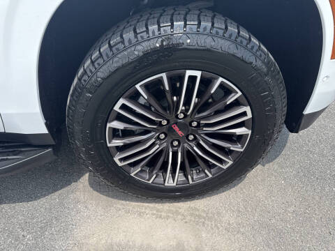 2025 GMC Yukon Elevation
