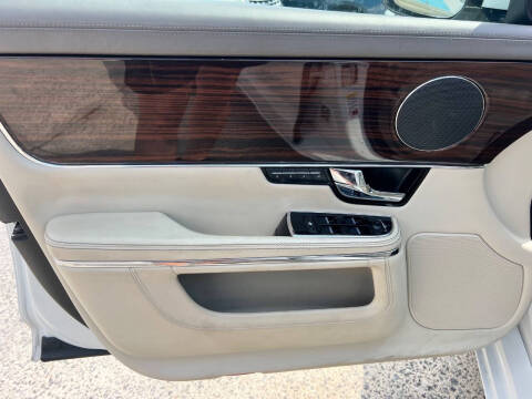 2012 Jaguar XJL Portfolio