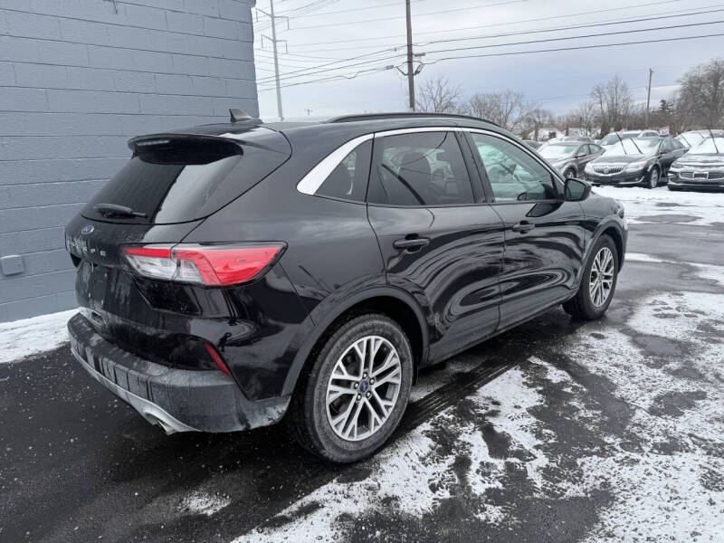 2021 Ford Escape SEL