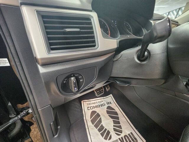 2019 Volkswagen Atlas V6 SE R-Line