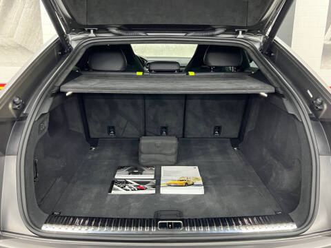 2022 Lamborghini Urus