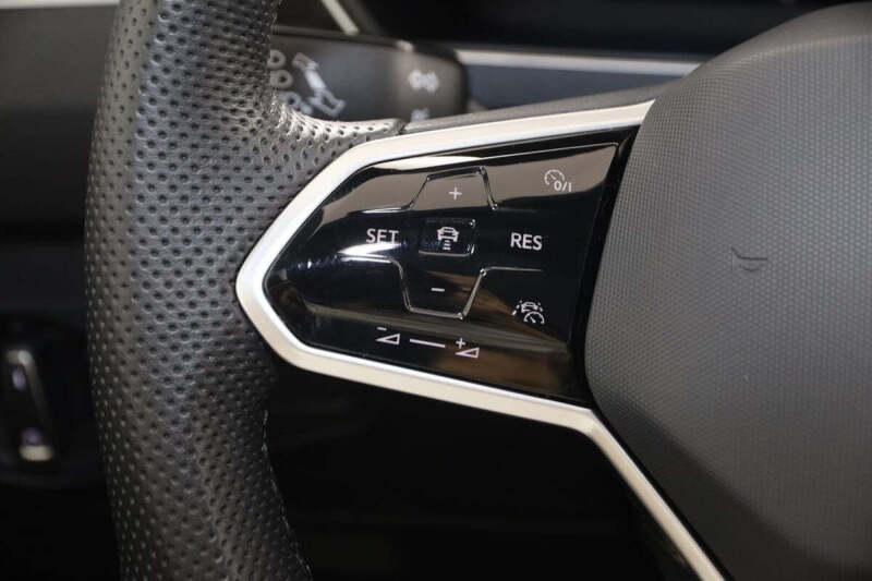 2024 Volkswagen Tiguan SEL R-Line 4Motion