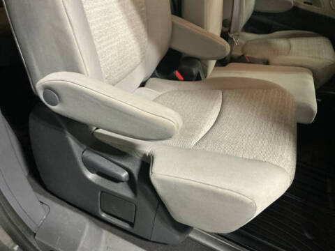 2023 Toyota Sienna LE 8-Passenger