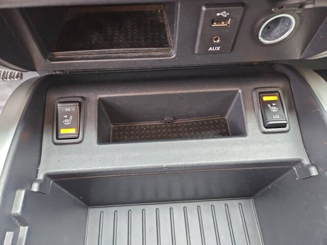 2017 Nissan Titan SV