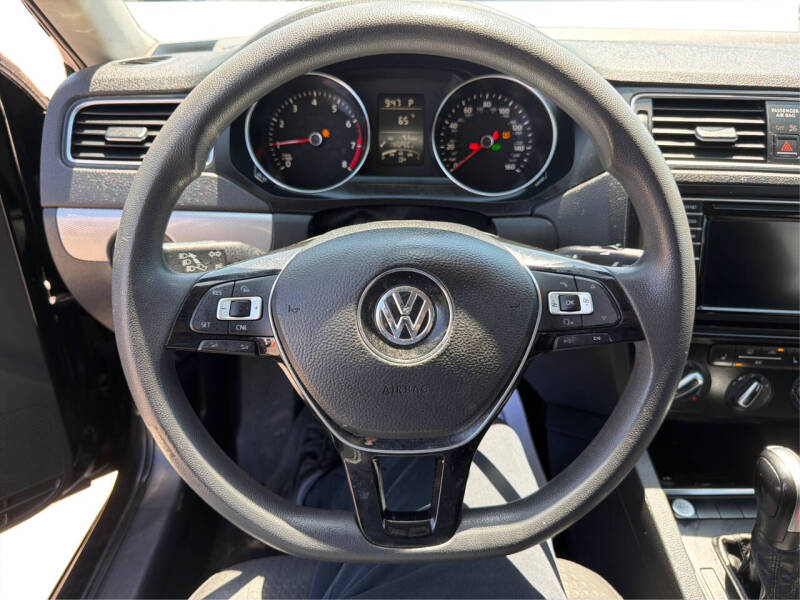 2016 Volkswagen Jetta