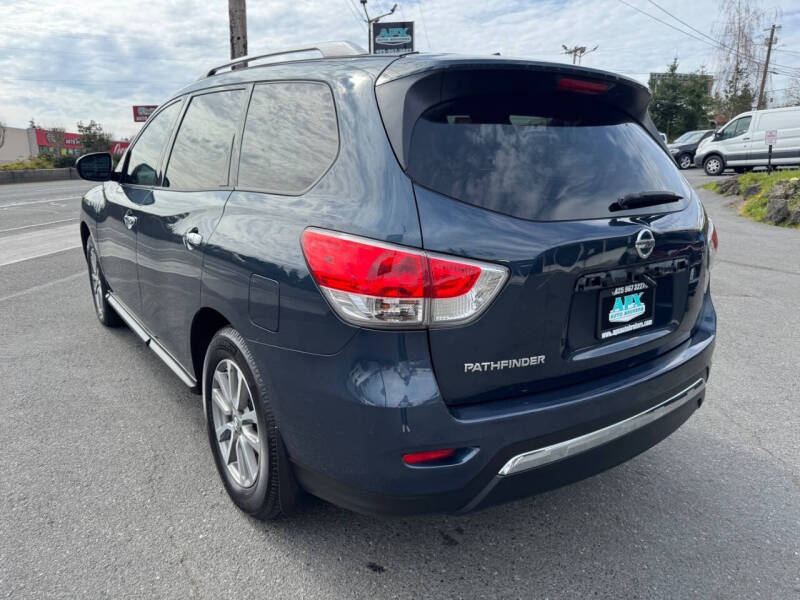 2015 Nissan Pathfinder S