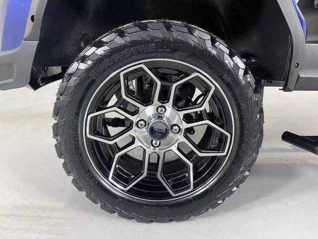 2025 Evolution MAVERICK 4 PLUS