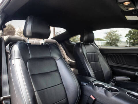 2021 Ford Mustang
