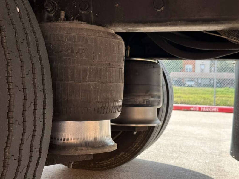 2016 Freightliner M2 106