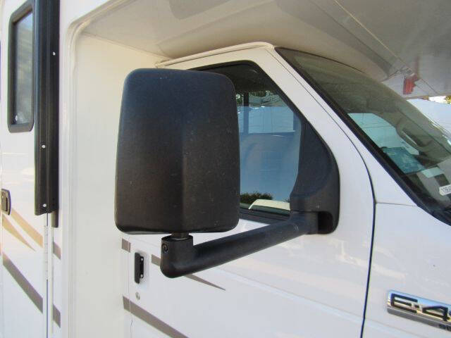 2017 Ford E-Series E-450 SD