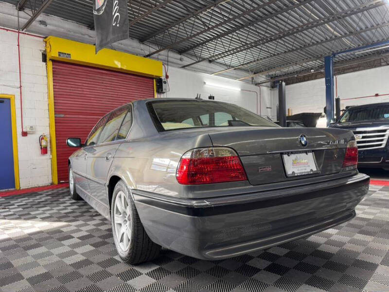 2001 BMW 7 Series 740iL