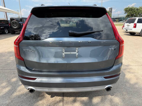 2018 Volvo XC90 T5 Momentum 7-Passenger