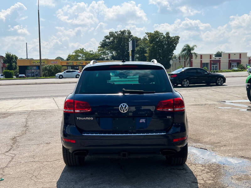 2011 Volkswagen Touareg VR6 Sport