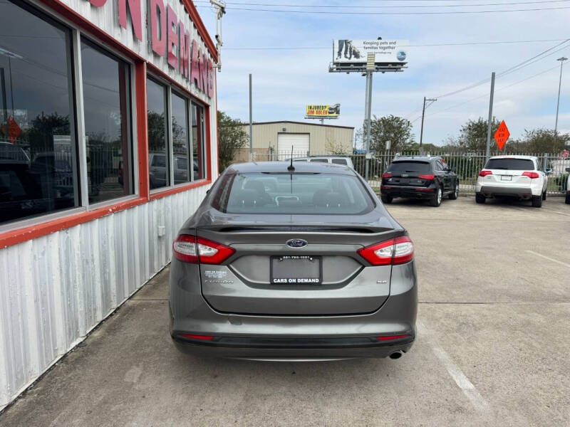 2014 Ford Fusion SE