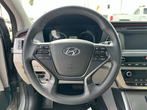 2017 Hyundai Sonata Hybrid SE