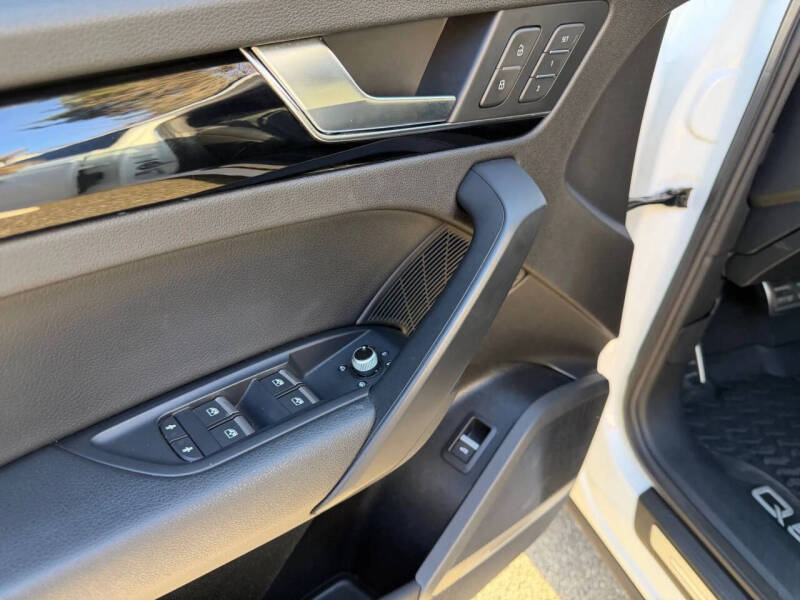 2019 Audi Q5 quattro Prestige 45 TFSI