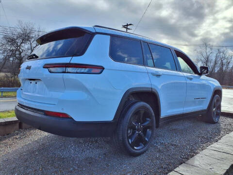 2023 Jeep Grand Cherokee L Laredo