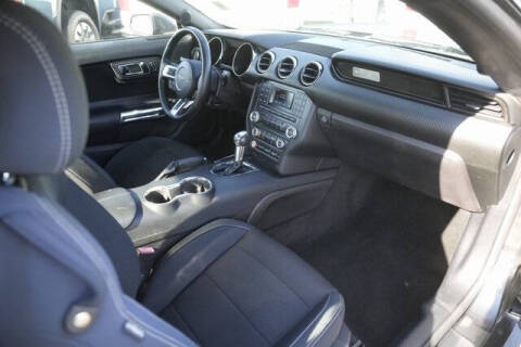 2016 Ford Mustang V6