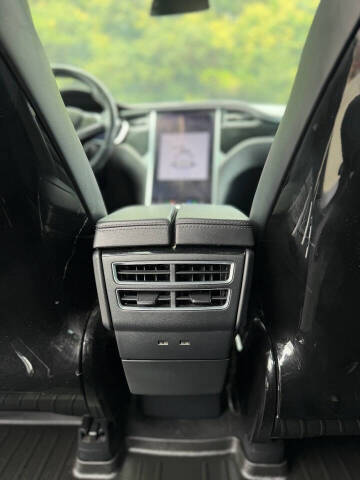 2016 Tesla Model X 75D