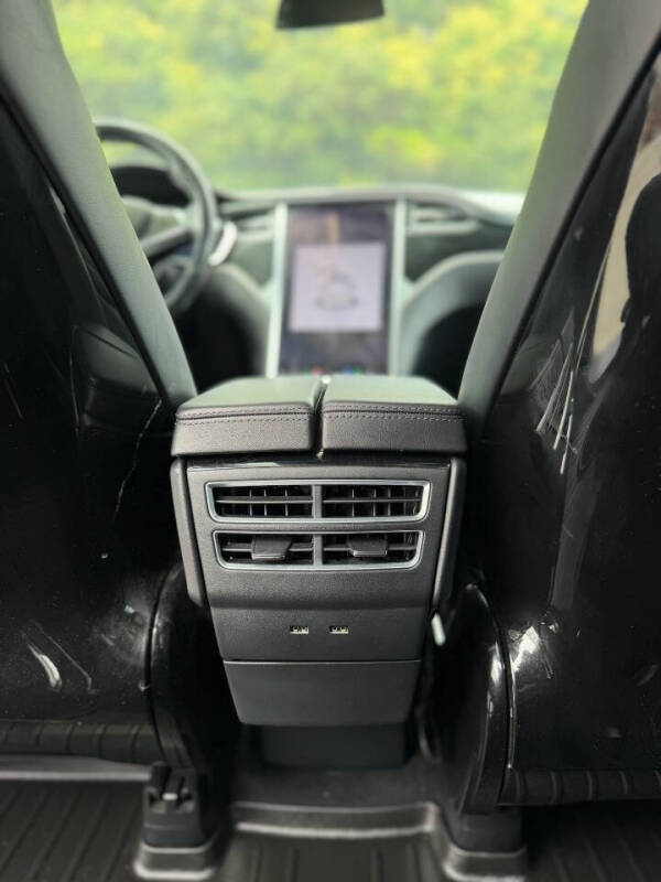 2016 Tesla Model X 75D