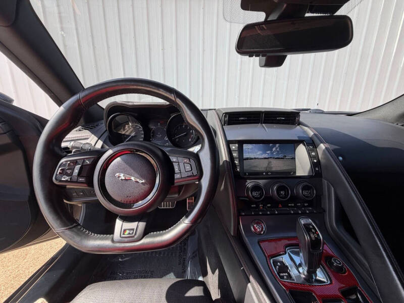 2018 Jaguar F-TYPE R