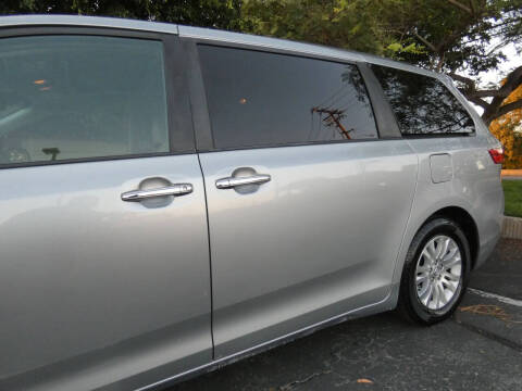 2015 Toyota Sienna