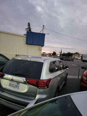 2019 Mitsubishi Outlander SE