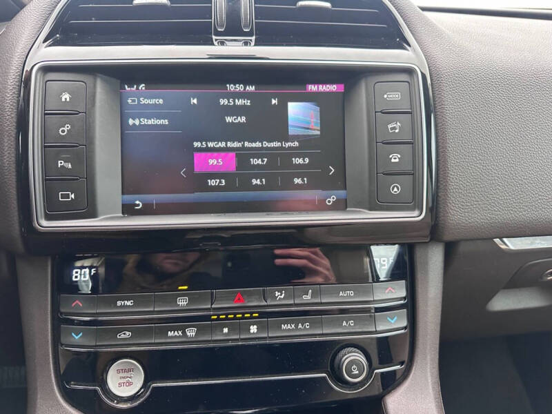 2017 Jaguar F-PACE 20d Prestige